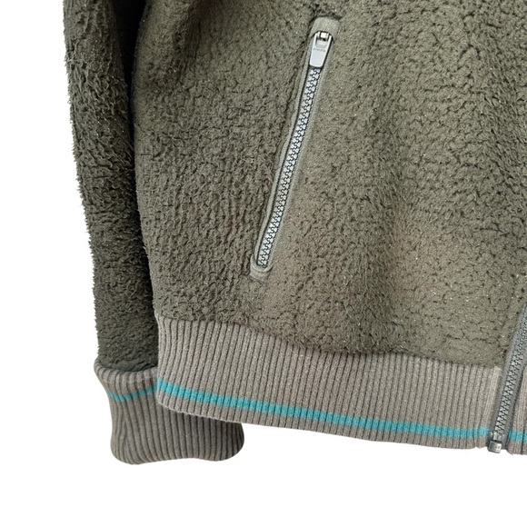 Athleta Tugga Sherpa Jacket, Mountain Olive, Small - Picture 10 of 11